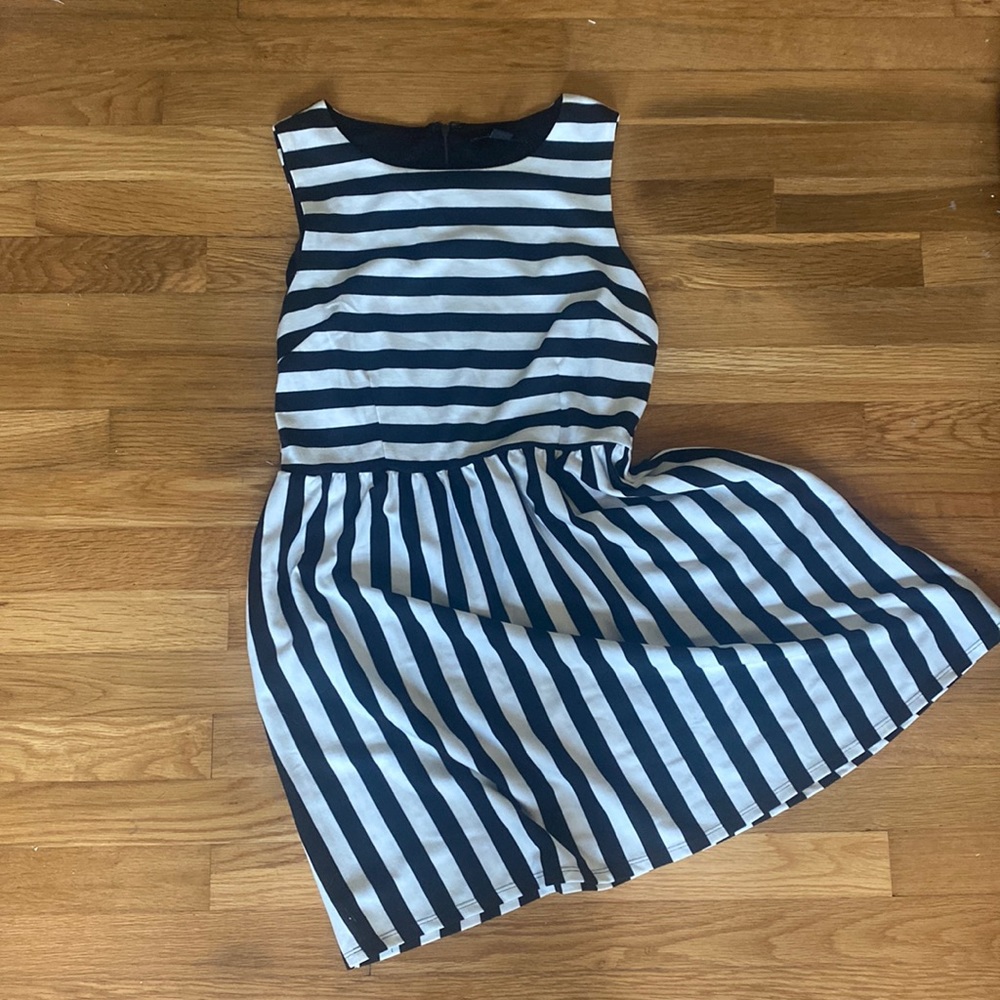 Short black and white striped dress